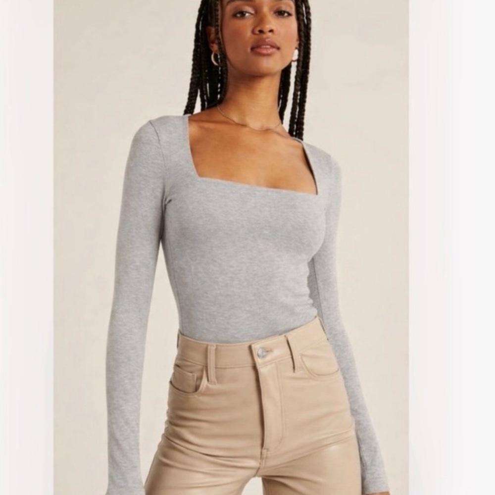 Abercrombie Square-Neck Long Sleeve Top in heather Gray
